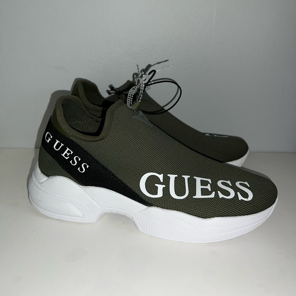 WG Guess スパイクシューズ ホワイト/ブラック Guess Women Black And White Sneaker Size 8 Wgharren-c | eBay
